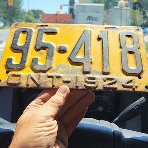 1924 Ontario License plate.